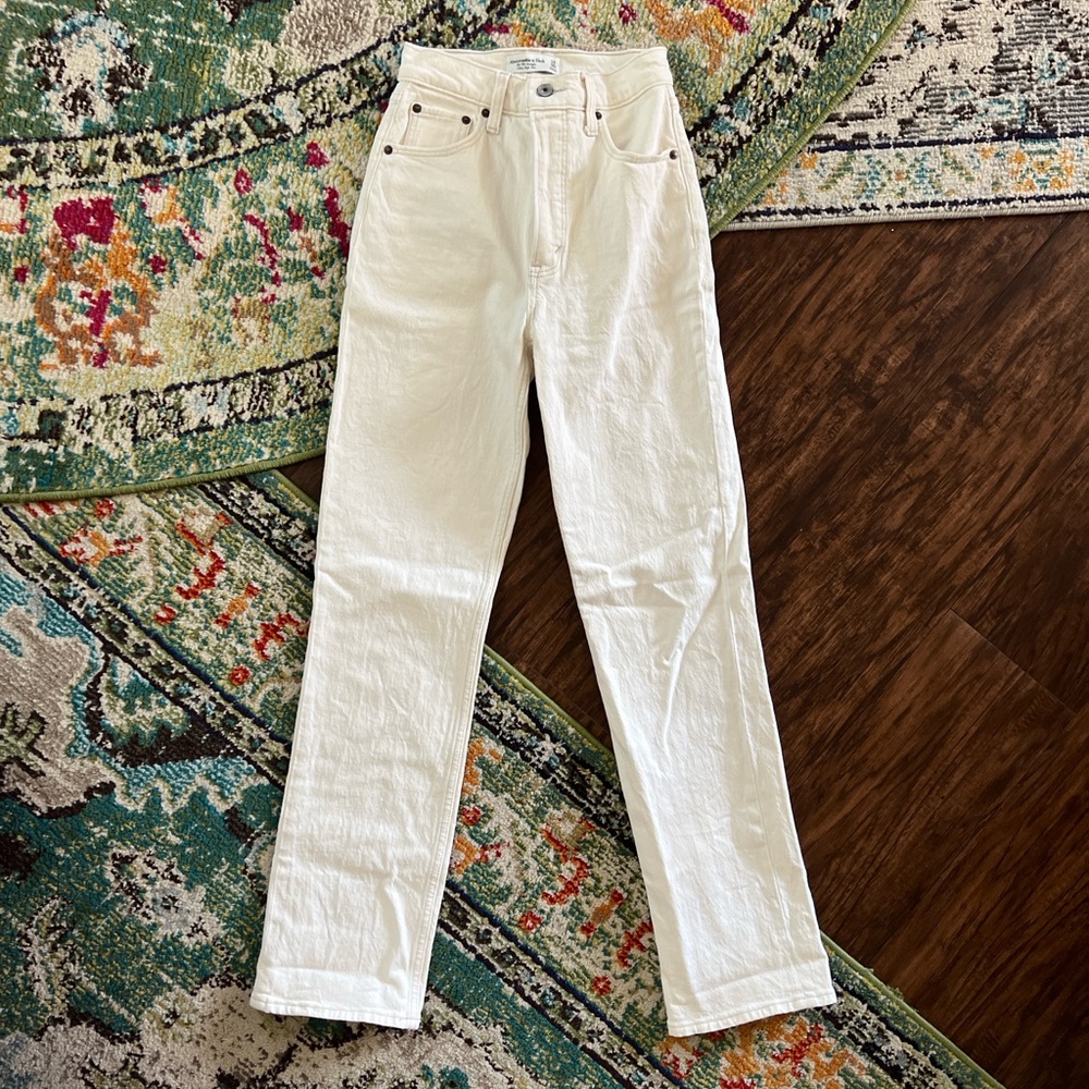 Ultra High Rise 90s Straight Jean